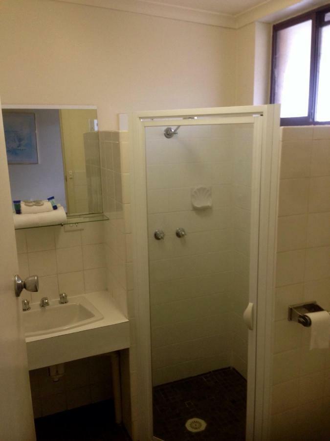 Abel Tasman Airport Motor Inn Лонсестън Екстериор снимка